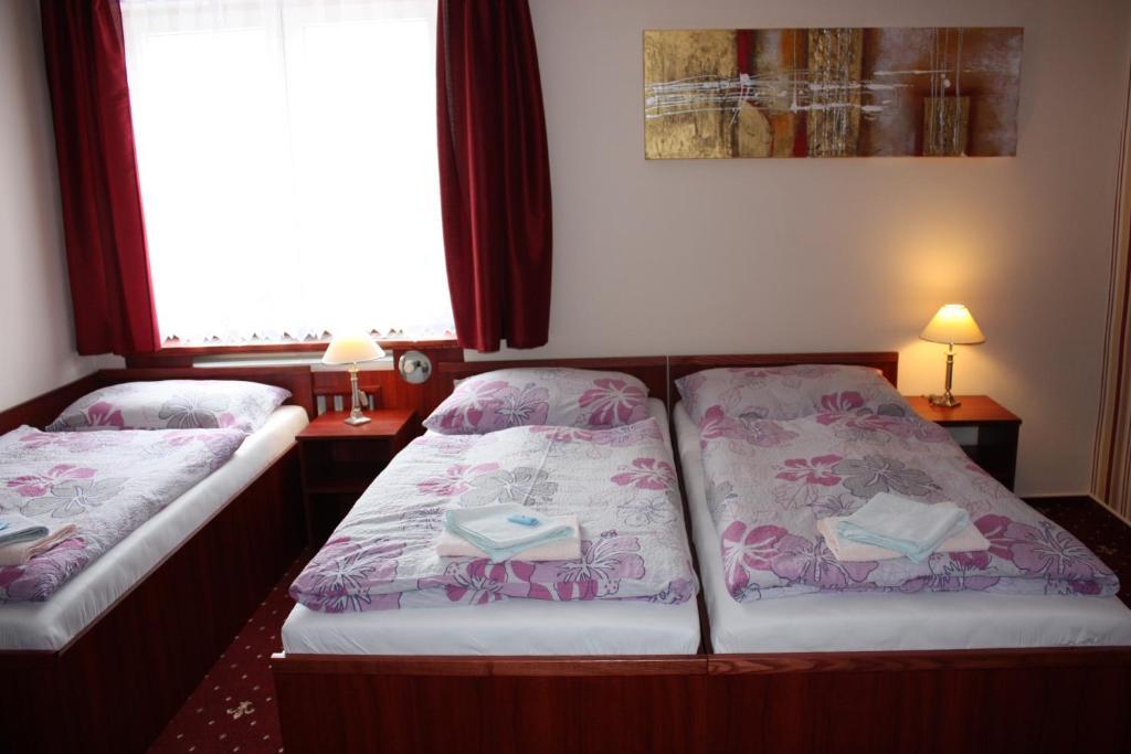 Hynek Hotel